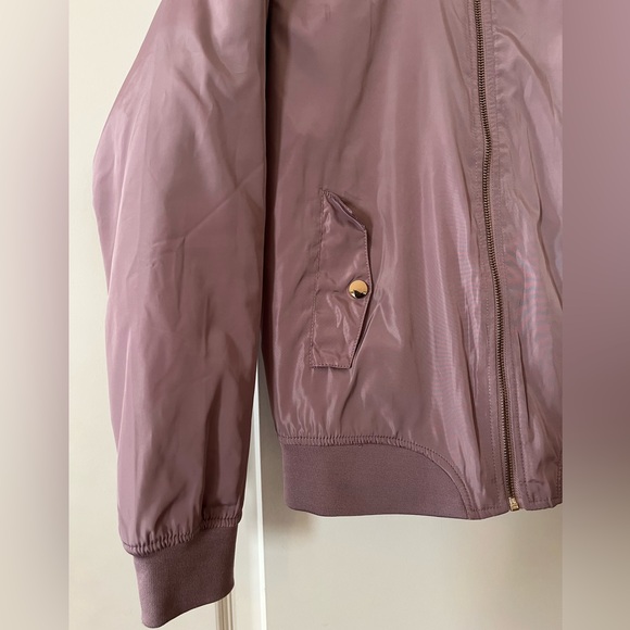 Ci Sono Dusty Lavender Bomber Jacket with Gold Detail Women’s Size Small - Picture 6 of 16